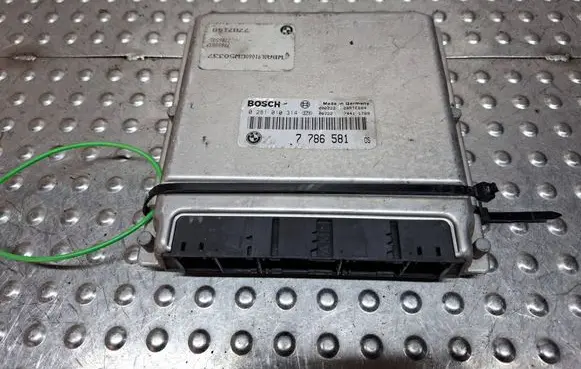 BMW 5 E39 Engine control unit/module S27705036 7786581 0281010314