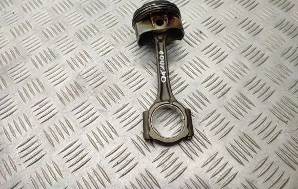 Opel Astra L Piston with connecting rod 9807260380