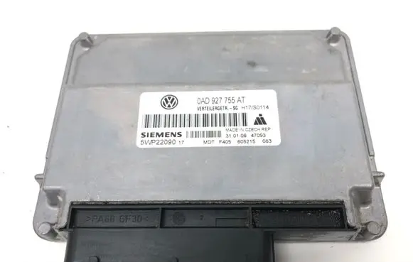 Volkswagen Touareg I Transfer box differential control unit 0AD927755AT 5WP22090