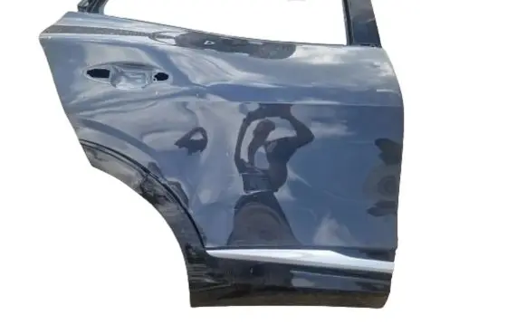 KIA Sportage Rear door