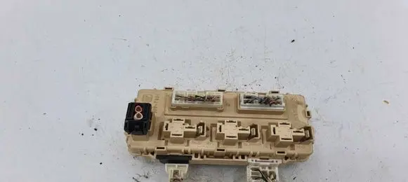 Nissan X-Trail T30 Fuse module NOCODE