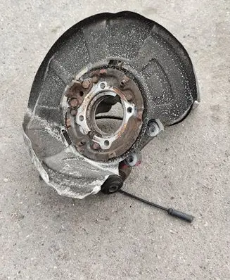 BMW X5 E70 Rear wheel hub 6770983
