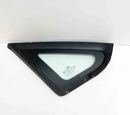 KIA Carens III Front door vent window glass four-door 43R000083