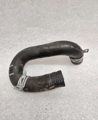 Engine coolant pipe/hose