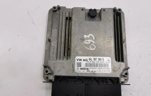 Volkswagen PASSAT B8 Engine control unit/module 04L907309R 0281031066