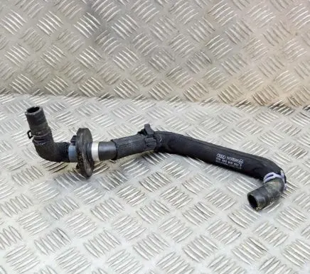Audi e-tron Engine coolant pipe/hose 4KR819552E
