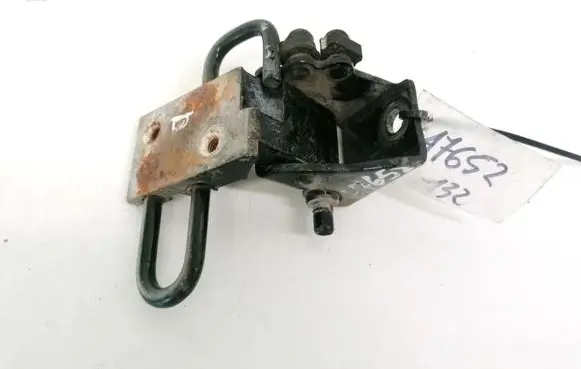 Audi A6 S6 C6 4F Rear door lower hinge 8E0833411