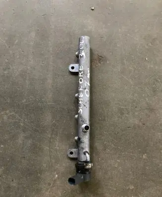 Jeep Grand Cherokee (WK) Fuel main line pipe A6420700495 0528600780 A6110780449