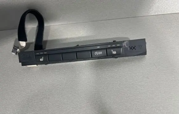 BMW 3 E92 E93 Seat heating switch 6970920 03744651
