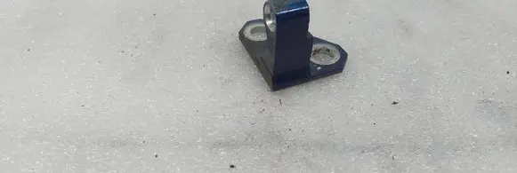 Volkswagen PASSAT B6 Front door upper hinge 