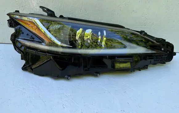 Lexus UX Headlight/headlamp ES300H