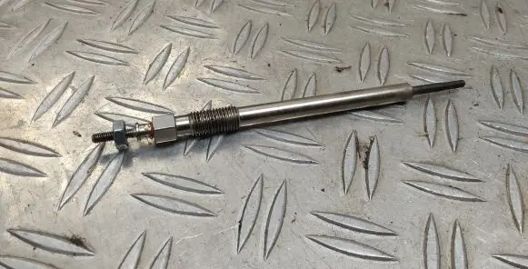 Toyota RAV 4 (XA30) Glow plug 526538