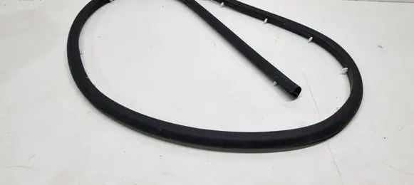 Mercedes-Benz SL R231 Rubber seal front door (on door) A2317200254
