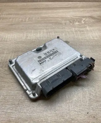 Skoda Fabia Mk1 (6Y) Engine control unit/module ECU 038906012HR 0281011321
