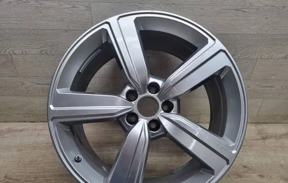 Audi e-tron R20 alloy rim 4KE601025S