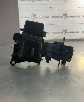 Mercedes-Benz E W212 Tailgate trunk handle A2127500393