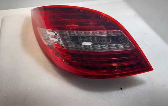 Mercedes-Benz R W251 Rear/tail lights A2518201964