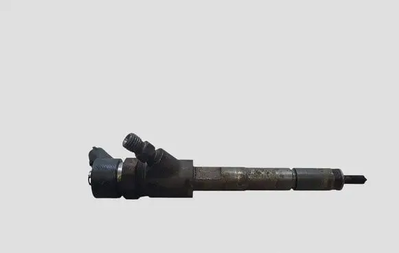 Toyota Auris 150 Fuel injector 2367033040 044510221