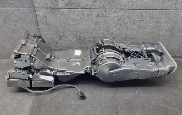 Audi Q7 4M Interior heater climate box assembly 4M0819351 4M0820521 4H0971569E