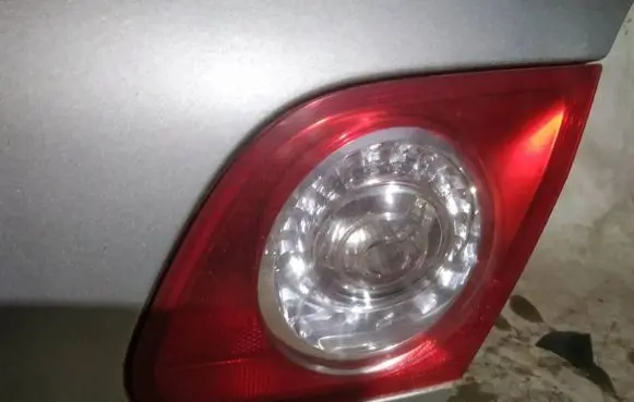 Volkswagen PASSAT B6 Tailgate rear/tail lights