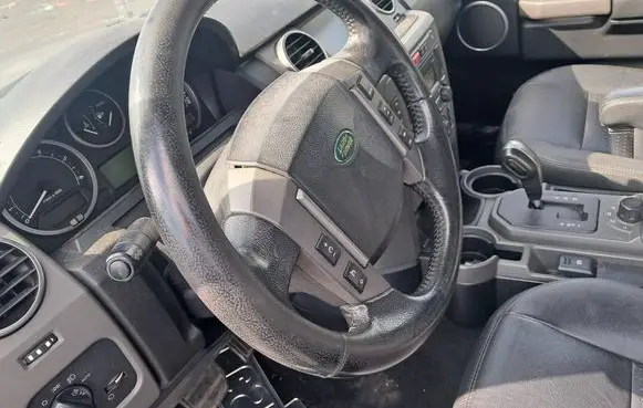 Land Rover Discovery 3 - LR3 Steering wheel