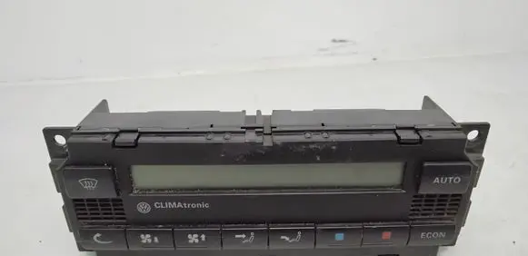 Volkswagen PASSAT B5 Climate control unit