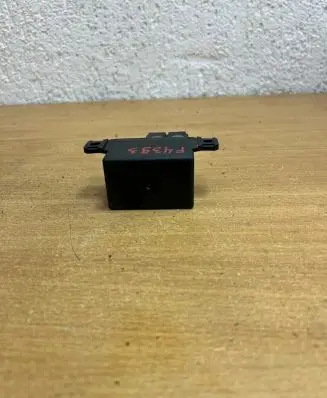 Mercedes-Benz C W204 Other relay A0035422619 F4393