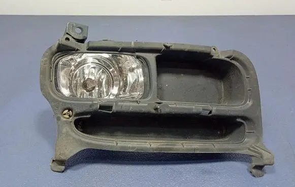 Toyota Avensis Verso Front fog light 19A479B
