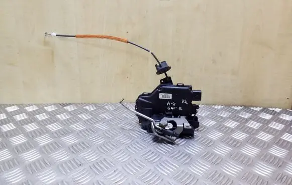 Audi A4 S4 B6 8E 8H Rear door lock 8E0839016C