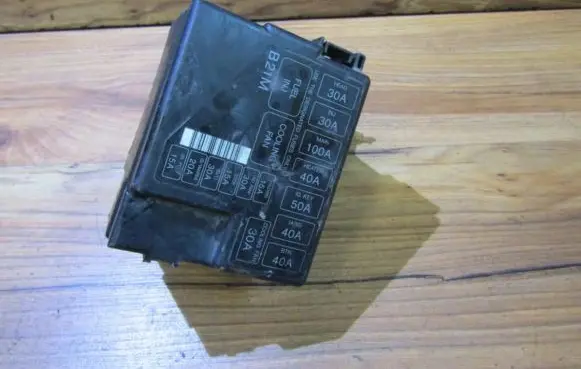Mazda 323 F Fuse box set 72543033 7254-3033