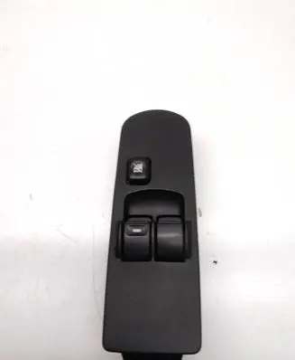 Mitsubishi Colt Electric window control switch MR587959