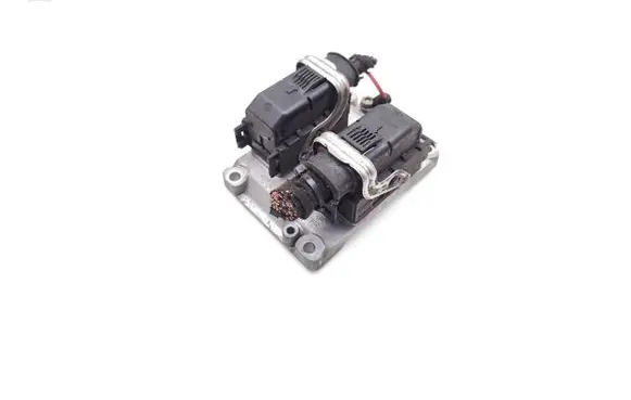Opel Corsa C Engine control unit/module 26SA7623 0261206274 884140
