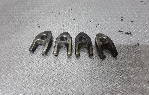 Renault Laguna III Fuel Injector clamp holder