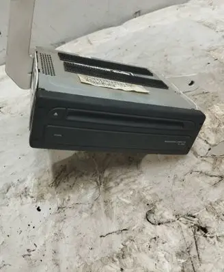 Volvo V70 CD/DVD changer PC32007006 KQBWGWXE F0004430000577