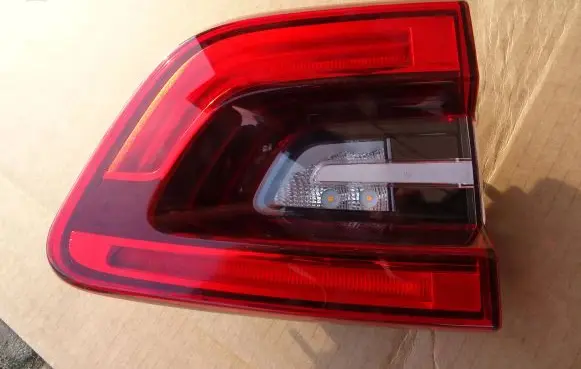 Renault Kadjar Tailgate rear/tail lights 265553530R 90165022