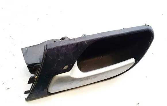 Rear door interior handle