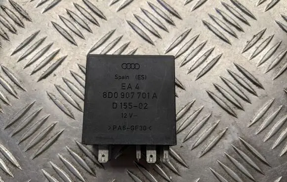 Audi A4 S4 B5 8D Other relay 8D0907701A