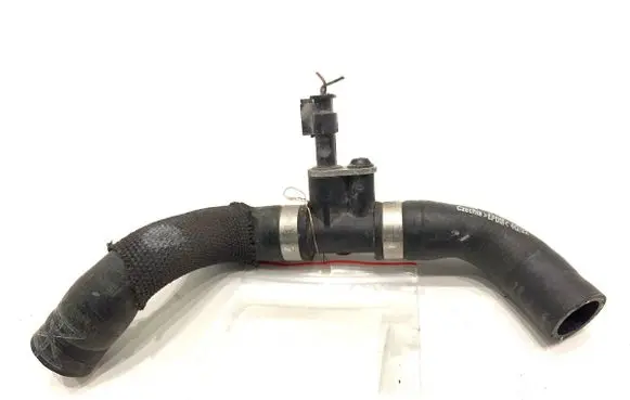 Engine coolant pipe/hose