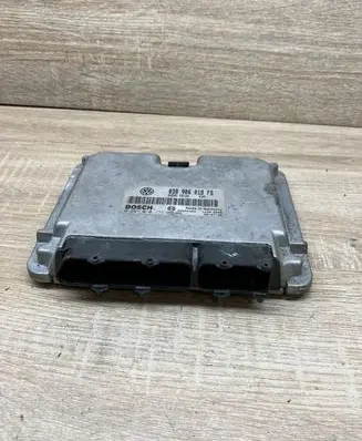 Volkswagen PASSAT B5 Engine control unit/module 038906018FS 0281010171