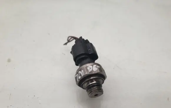 Toyota Corolla Verso AR10 Oil pressure sensor 8944851010