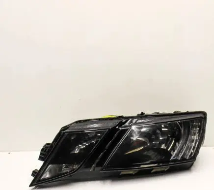 Skoda Octavia Mk3 (5E) Headlight/headlamp 5E1941015C