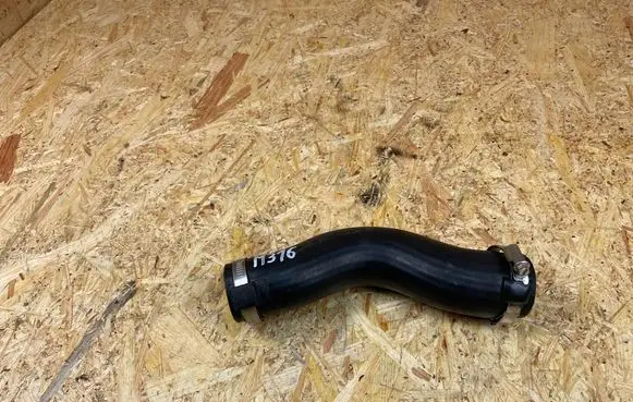 Intercooler hose/pipe