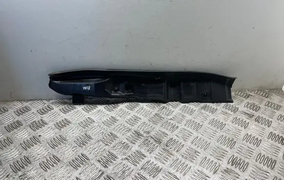 Audi S1 Fender end trim 8X0821111