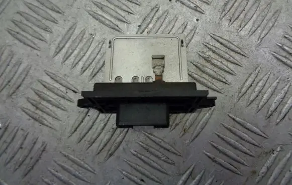 Nissan Micra Heater blower fan relay 