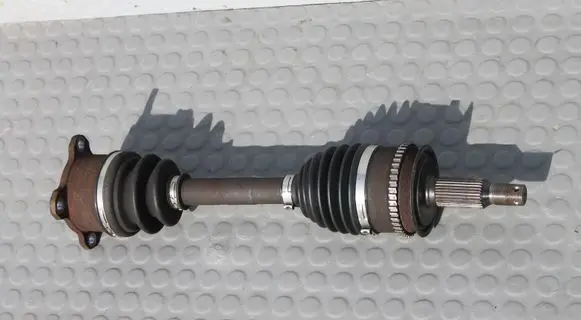 Mitsubishi L200 Front driveshaft MITSUBISHI3815A582 3815A582