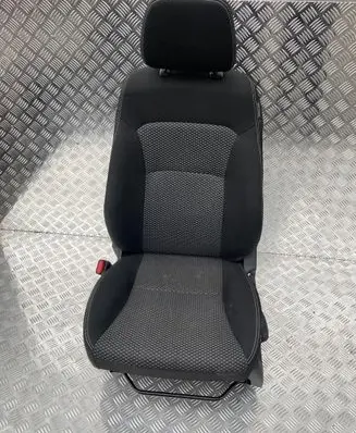 Suzuki Vitara (LY) Front driver seat PK9525
