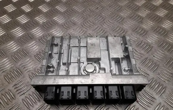 BMW 5 G60 Engine control unit/module 5A71304