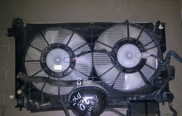 Toyota Corolla Verso AR10 Fan set 424004G048 DT1227508862