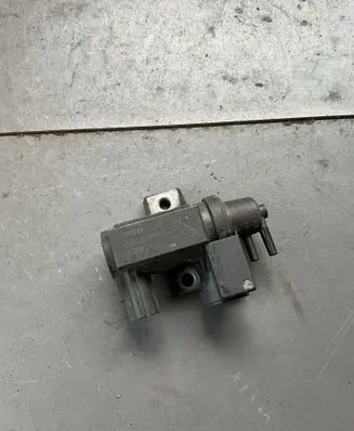 Toyota Avensis T250 Turbo solenoid valve 258190r011