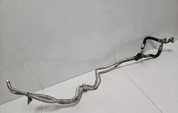 BMW X5M E70 Gearbox oil cooler pipe/hose 7576384 7576386